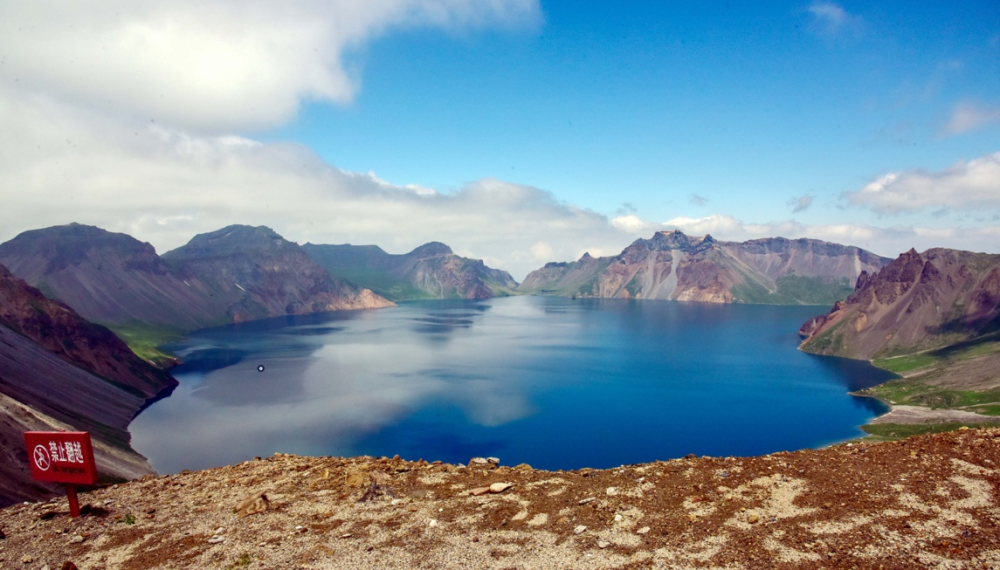 【新闻推荐】10月2日长白山南景区天池景点关闭，全价门票实行半价政策