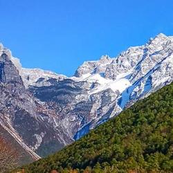 虎跳峡旅游攻略 自驾游虎跳峡怎么玩