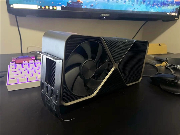 你从未见过的RTX 4090 Ti！终于看到内心了