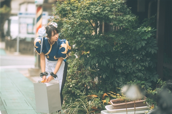 日本美女腿姐COS《街霸》春丽：肉腿完美还原