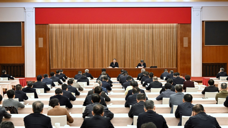 【新闻推荐】上海市委中心组学习会专题学习区域协调发展，推动长三角一体化发展走深走实