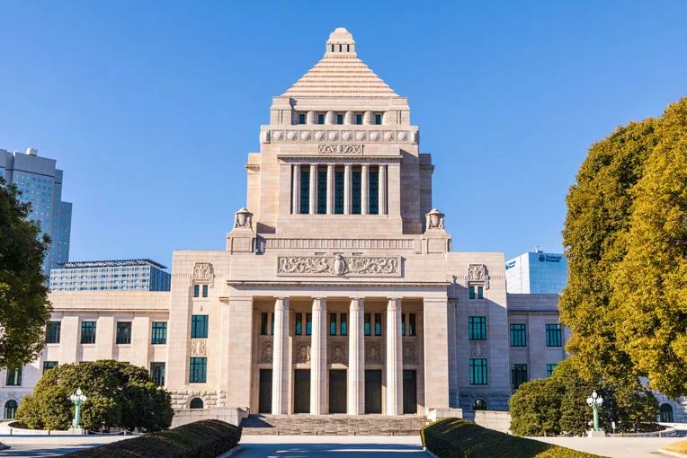 日本4个在野党提交对石破内阁的不信任决议案