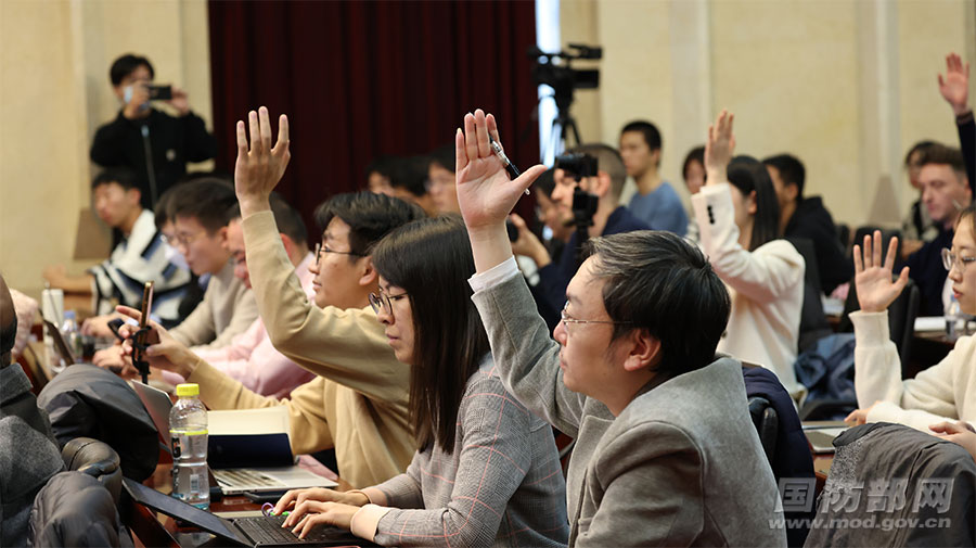 菲方考虑从美国购买“堤丰”中导系统？国防部：敦促有关方面立即撤走